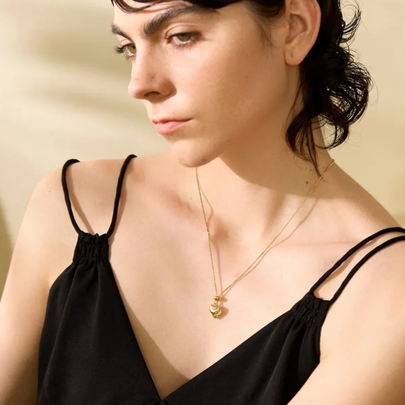 Wonderful Silver Hearts Long Pendant Necklace - Picture 6 of 7